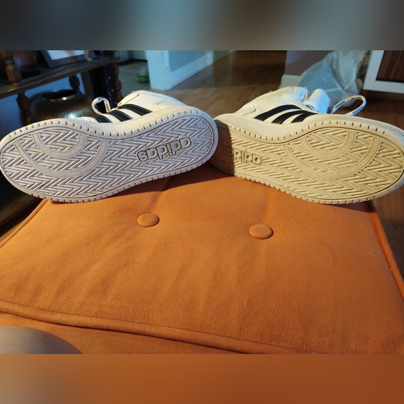 Adidas Big Kids Hoops 2.0 Mid Top Sneakers - Picture 3 of 4